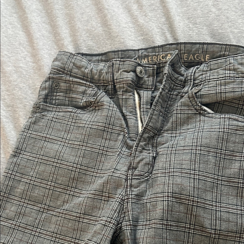 American Eagle Brown and Gray Checkered Trousers. Size 6 . Stretch